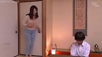 Clip sex vietsub: mẹ đơn thân dạy con trai mới lớn cách làm tình